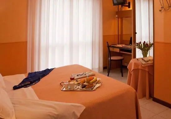 Giardino Hotel 밀라노 3*,